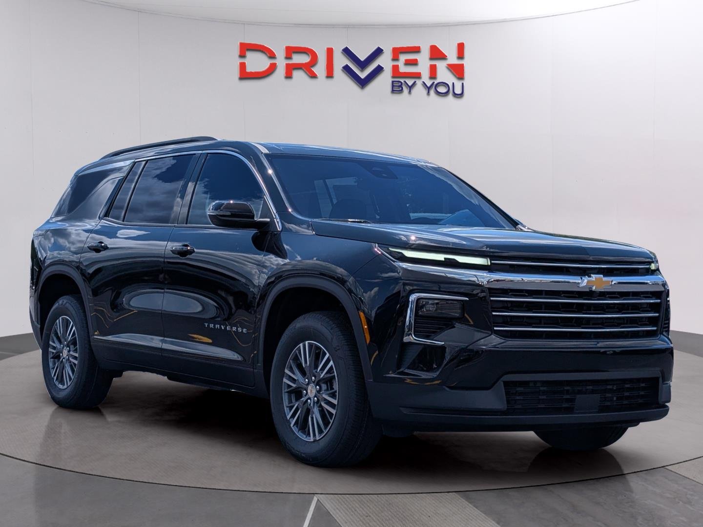 2026 Chevrolet Traverse LT - Photo 7
