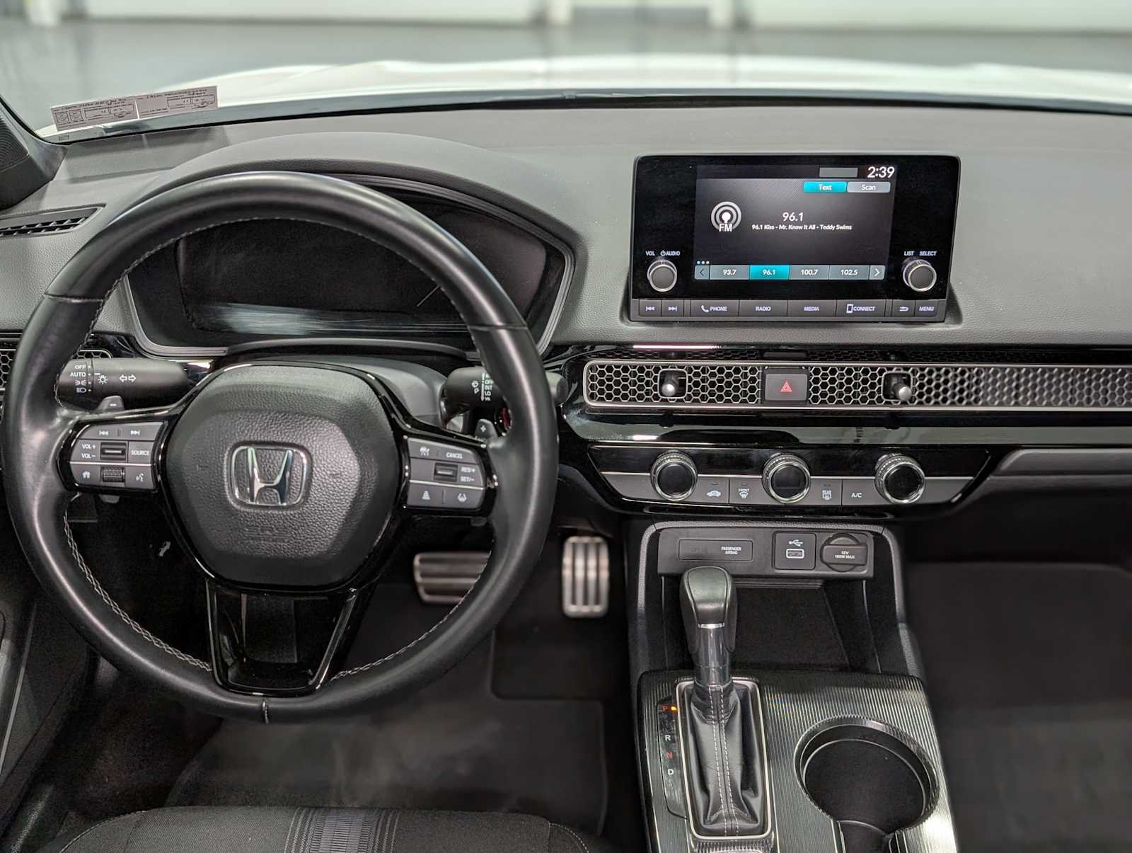 Certified Used 2024 Platinum White Pearl Honda 2.0L SPORT image 5
