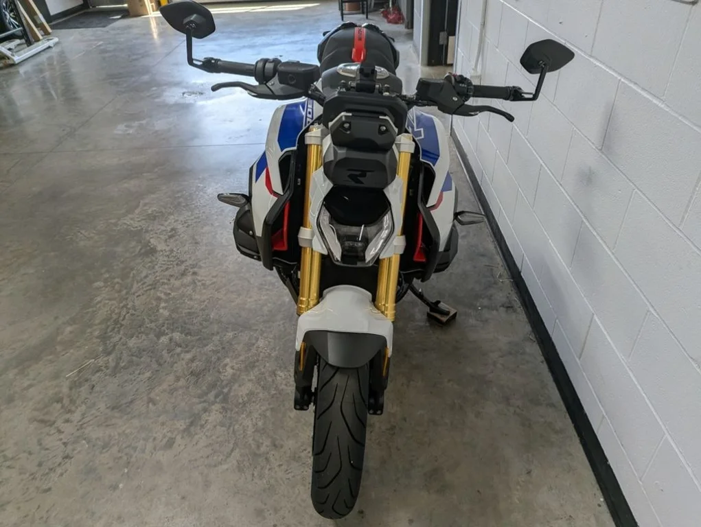 New 2026 LIGHT WHITE BMW 1300 R Performance image 3
