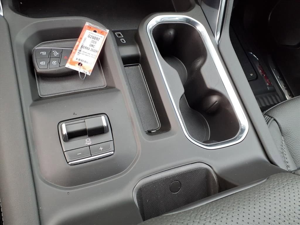 2026 GMC Sierra 3500HD Denali - Photo 11