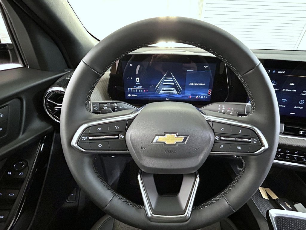 New 2027 Summit White Chevrolet LT image 11