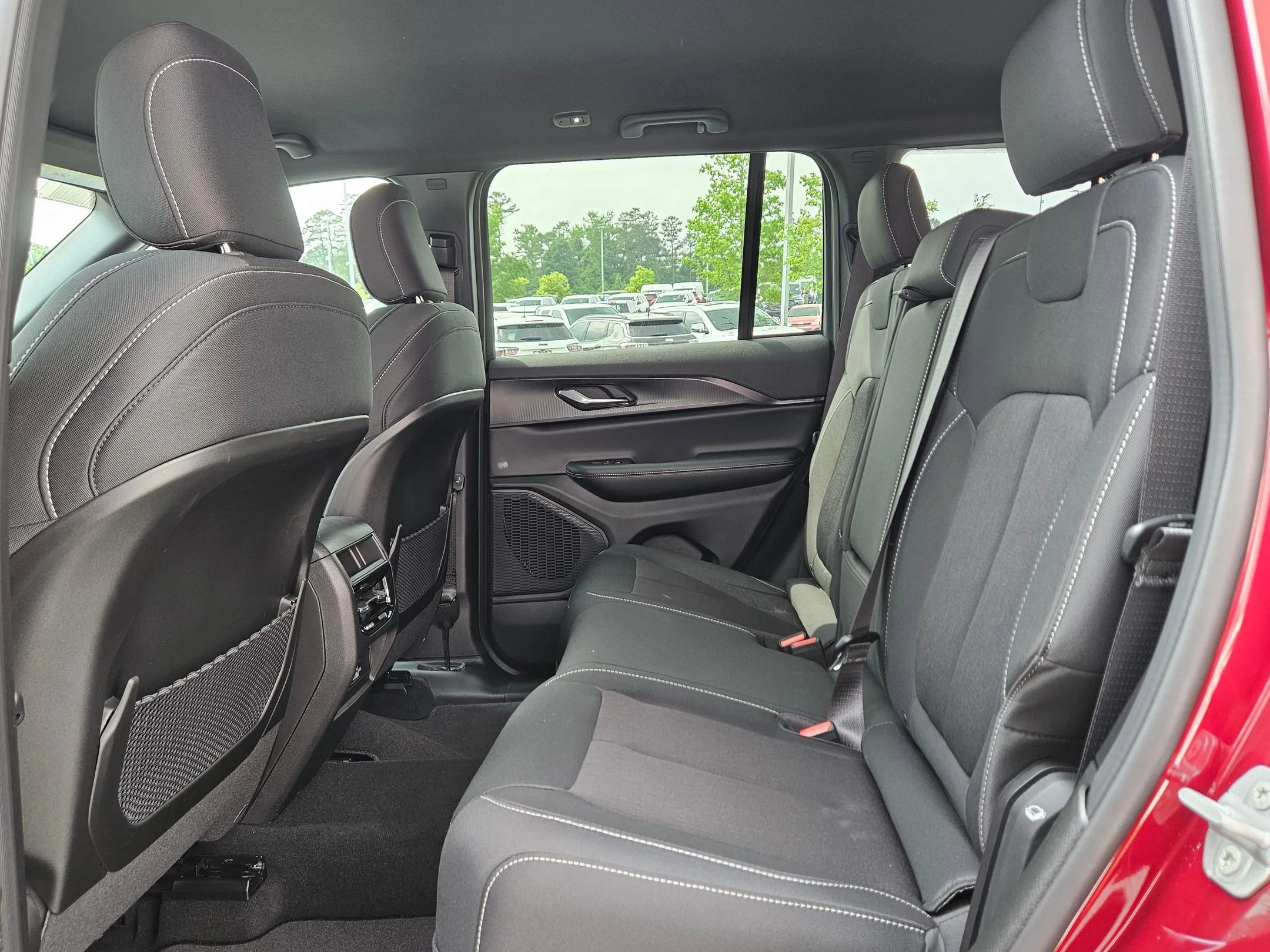 2026 Jeep Grand Cherokee Laredo - Photo 23