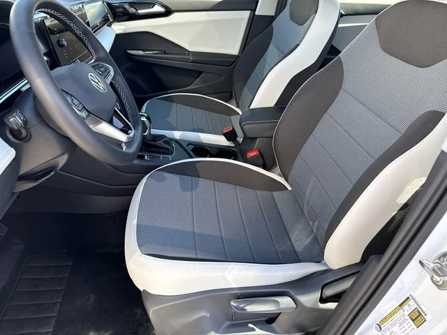 New 2026 Pure White Volkswagen 1.5T S image 35
