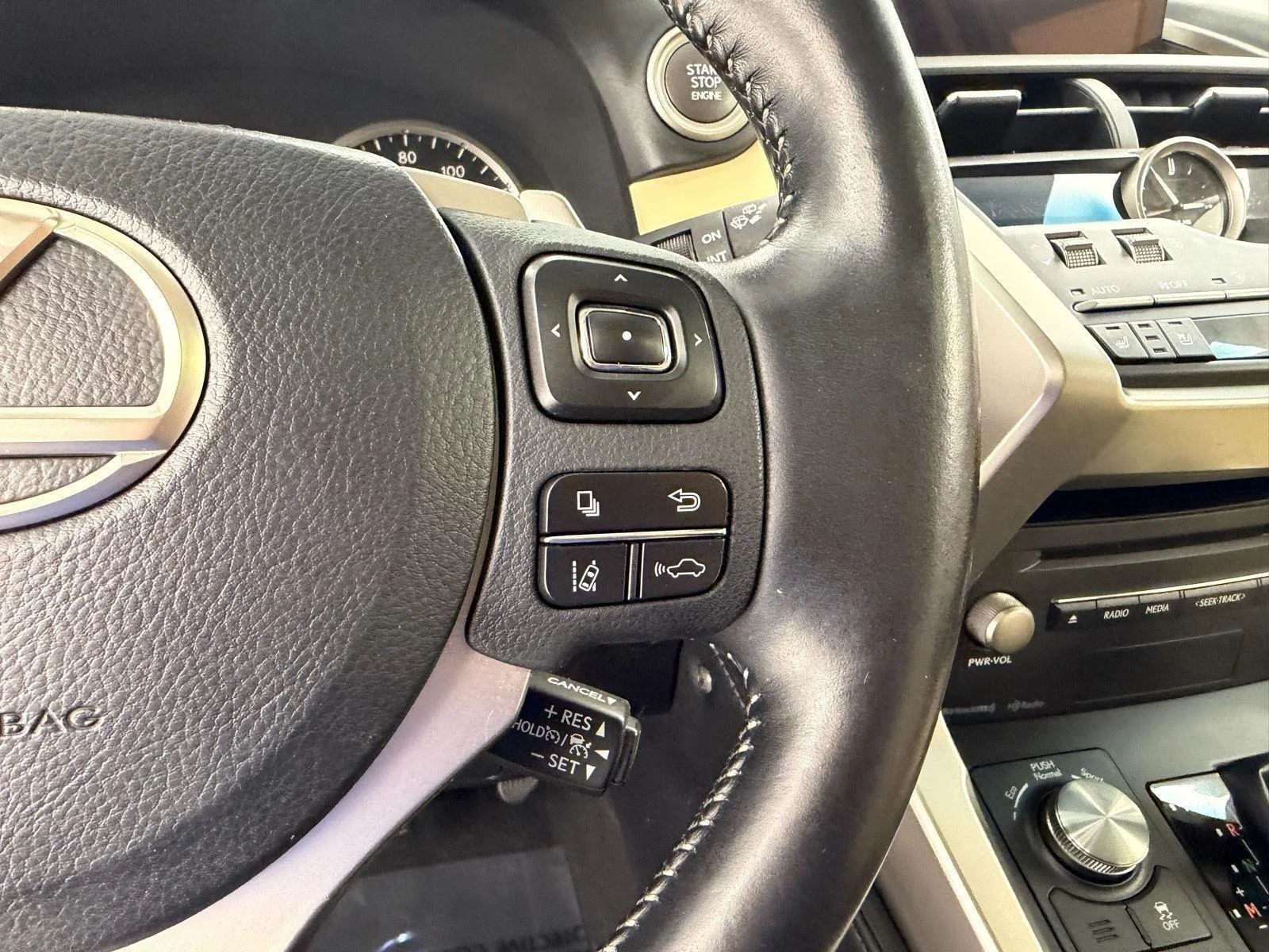 Used 2019  Lexus 300 image 12