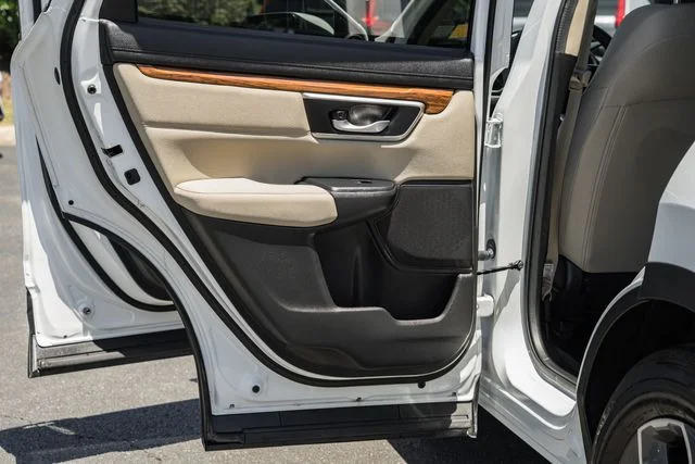 Used 2022 White Honda EX image 37
