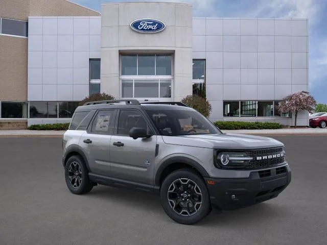 New 2026 Gray Metallic Ford Outer Banks image 7