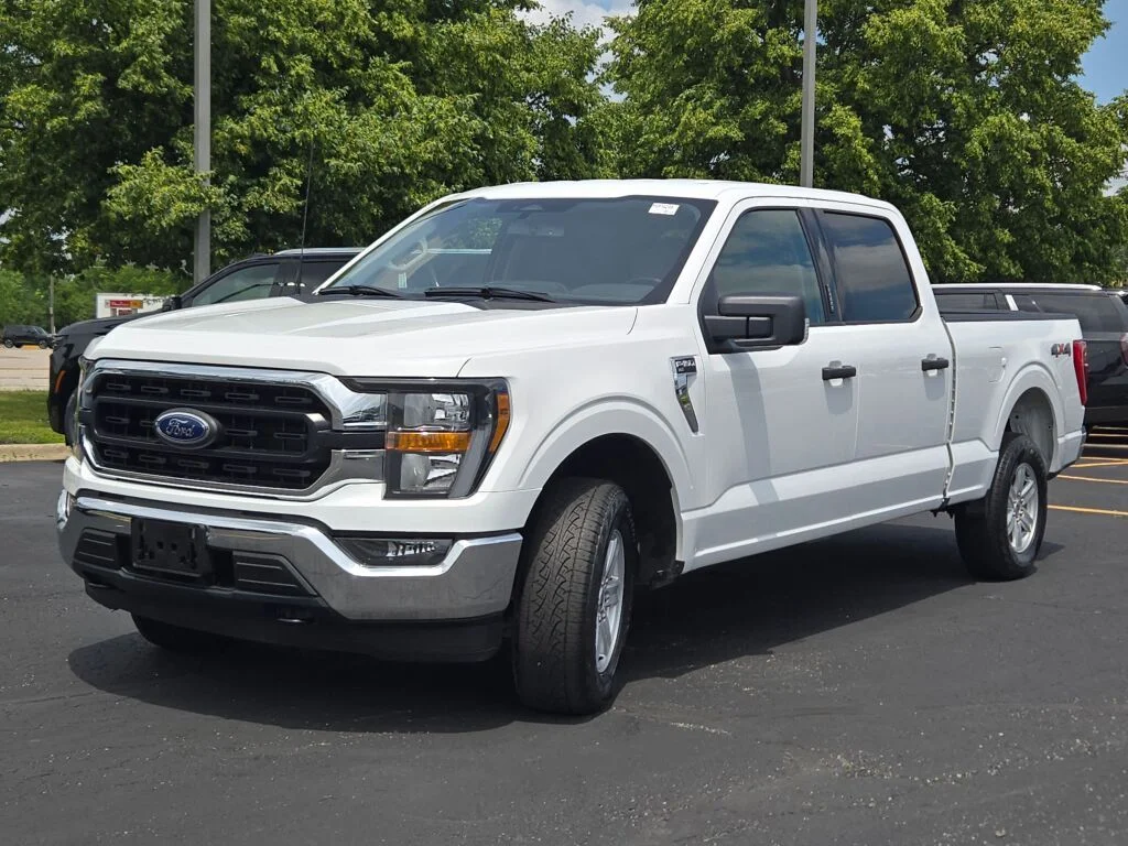 Used 2023 White Ford XLT image 5