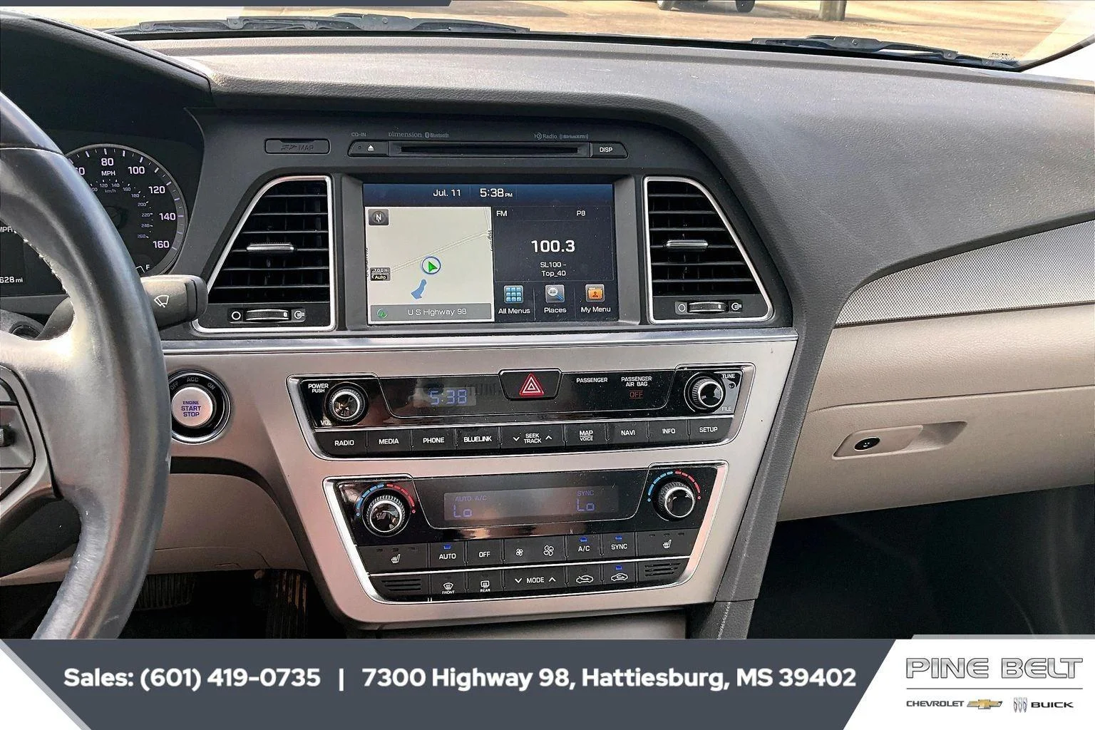 Used 2015 Lakeside Blue Hyundai 2.4L Sport image 22