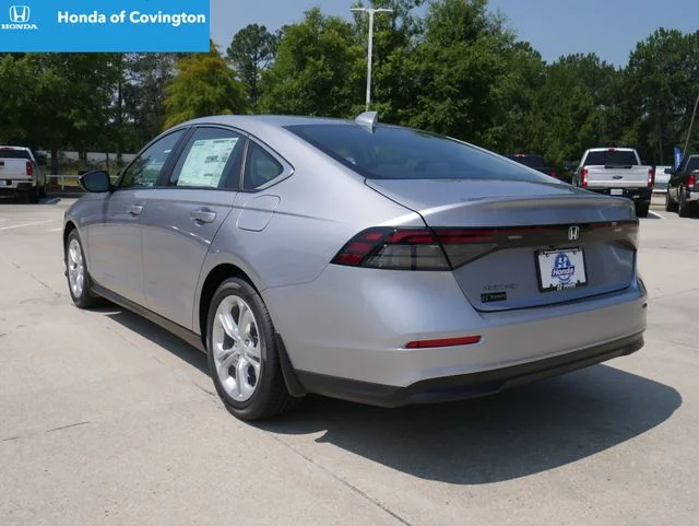 Used 2023 Lunar Silver Metallic Honda LX image 5