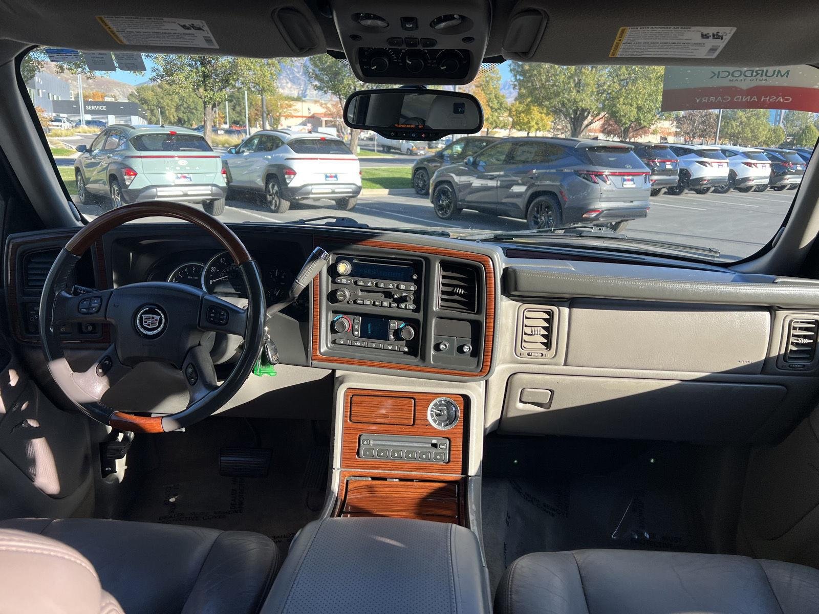 2004 Cadillac Escalade Base - Photo 22