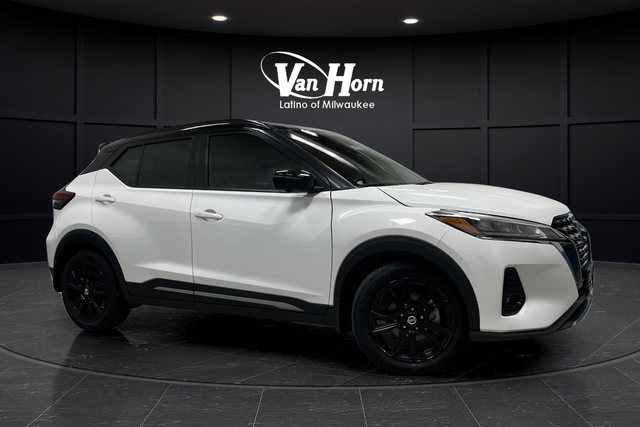 2021 Nissan Kicks SR