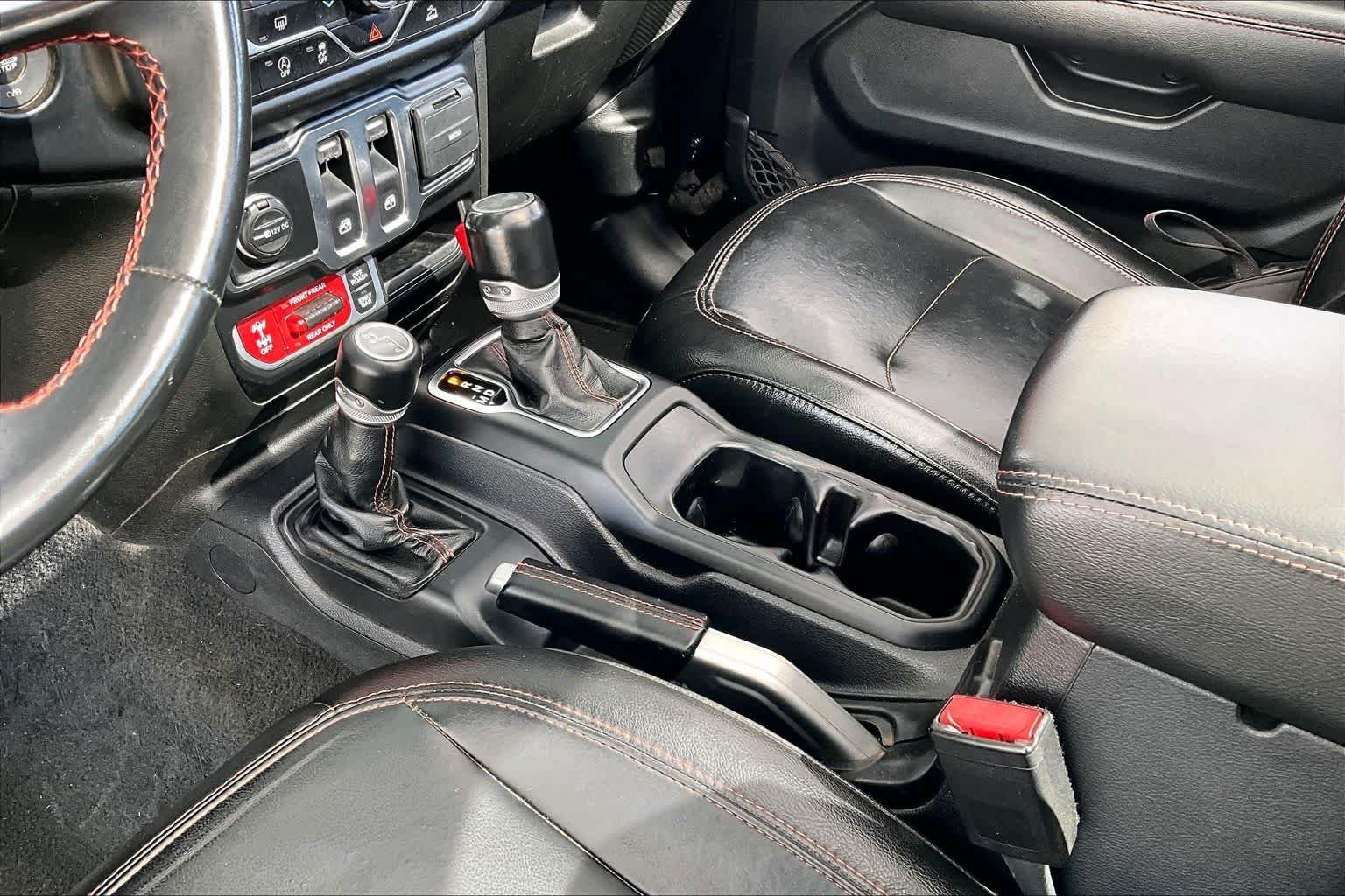 Used 2022 Black Clearcoat Jeep Rubicon image 16