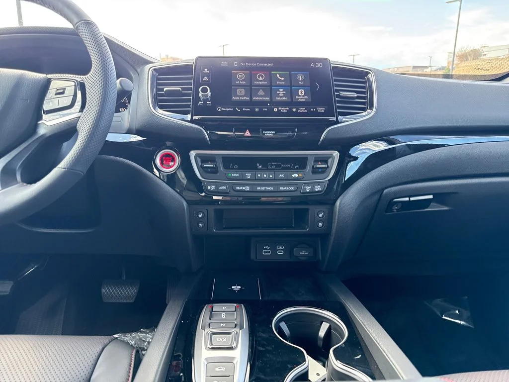 2026 Honda Ridgeline Black Edition - Photo 18
