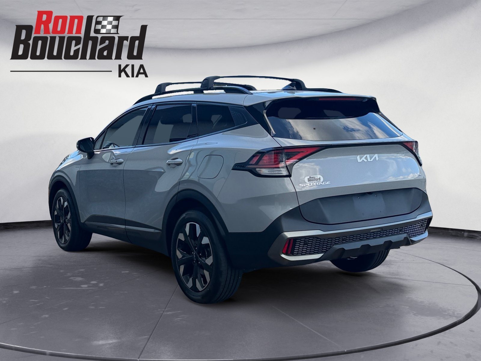 Used 2024 Wolf Gray Kia X-Line image 4