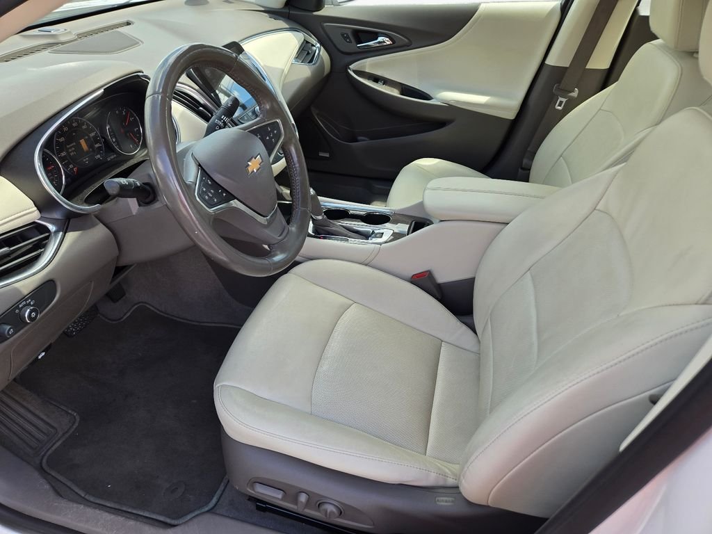 Used 2020 White Chevrolet Premier image 15