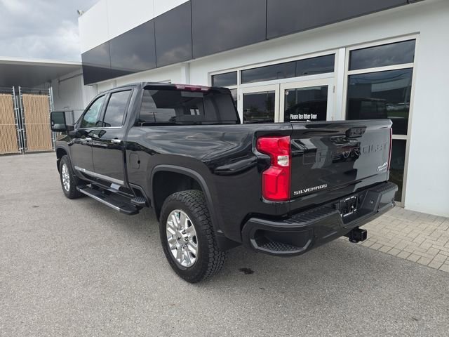 Certified Used 2024 Black Chevrolet High Country image 5
