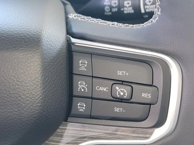 Certified Used 2022 White Jeep Series II image 17