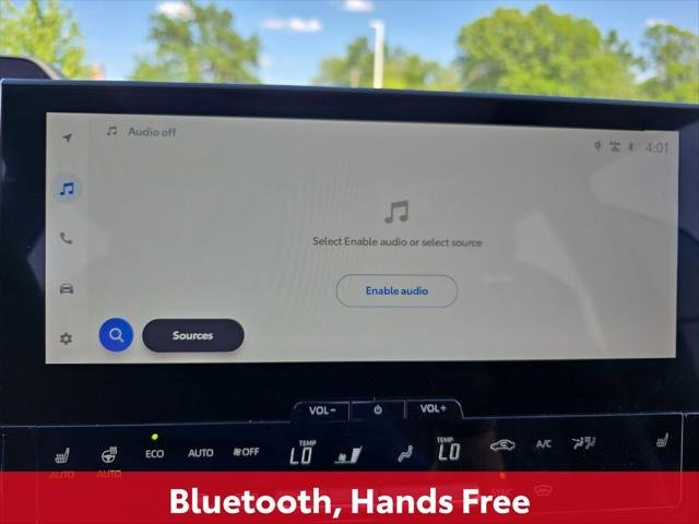 Certified Used 2024 WIND CHILL PEARL Toyota XLE image 27