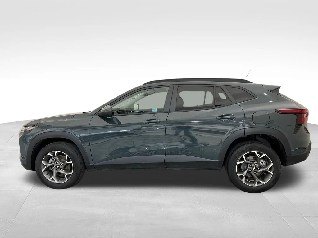 Used 2025 Gray Chevrolet LT image 2
