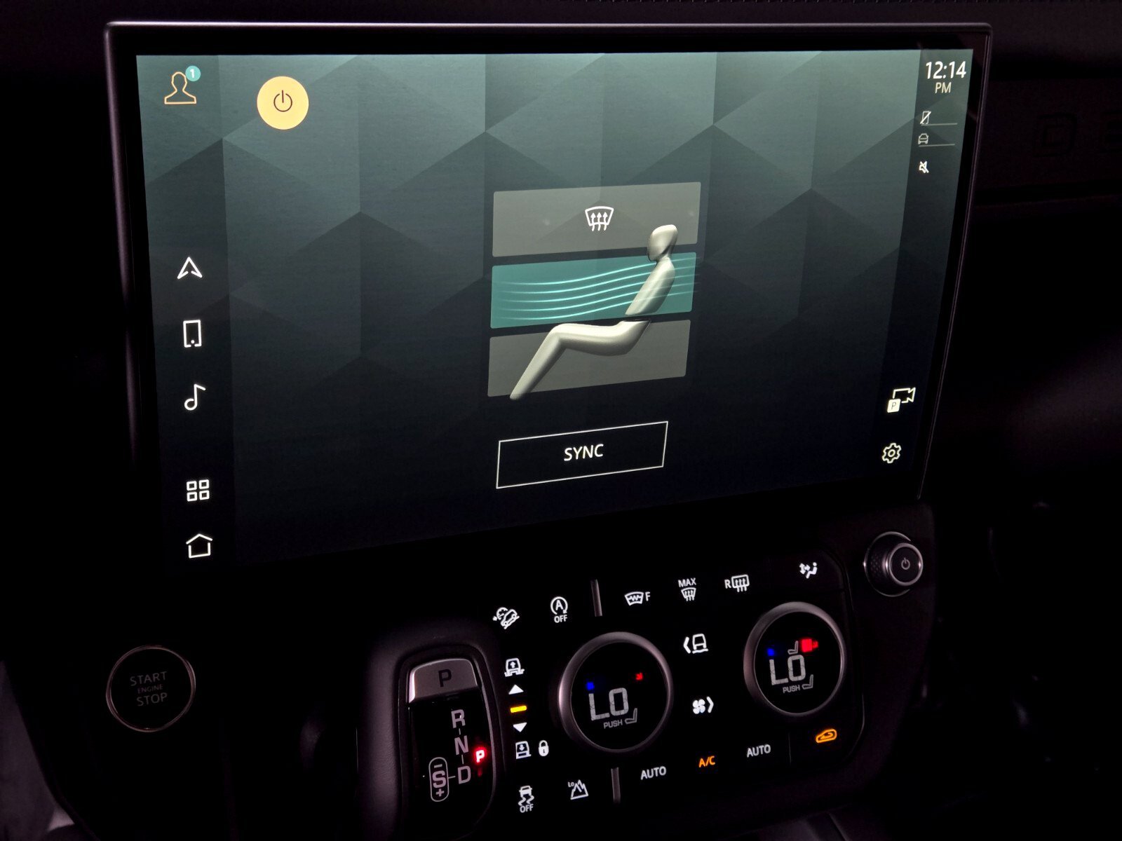 New 2026 Woolstone Green Land Rover X-Dynamic SE image 29