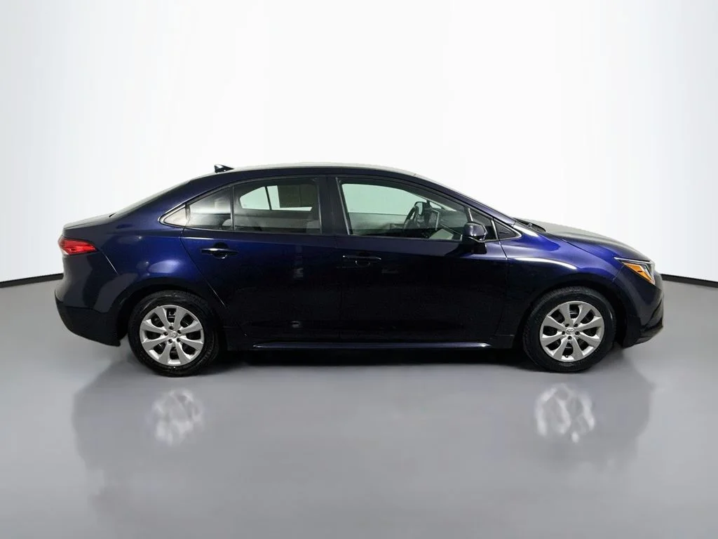 Used 2021 Blueprint Toyota LE image 8
