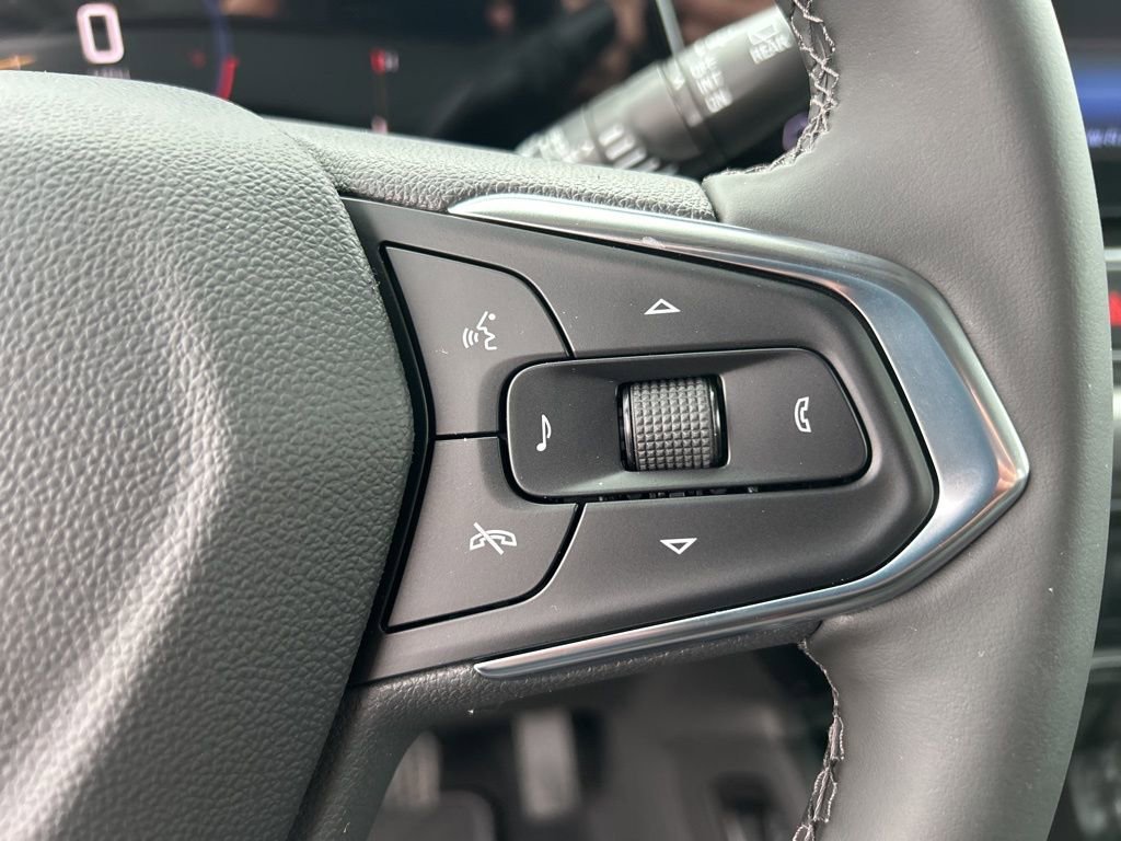 New 2026 Mosaic Black Metallic Chevrolet LT image 27