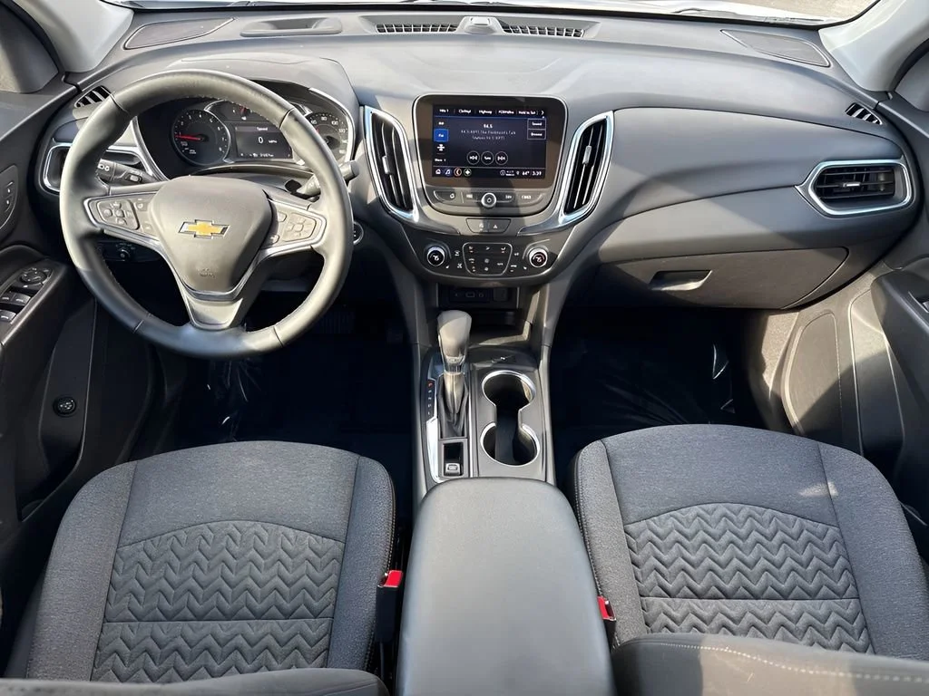 Used 2024 Summit White Chevrolet LT image 14
