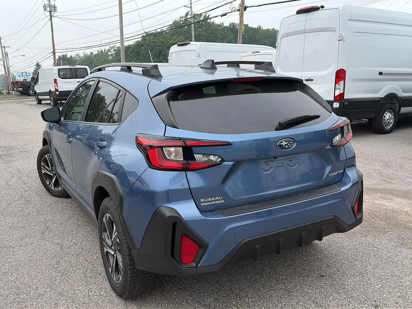 Used 2024 Horizon Blue Pearl Subaru Premium image 4