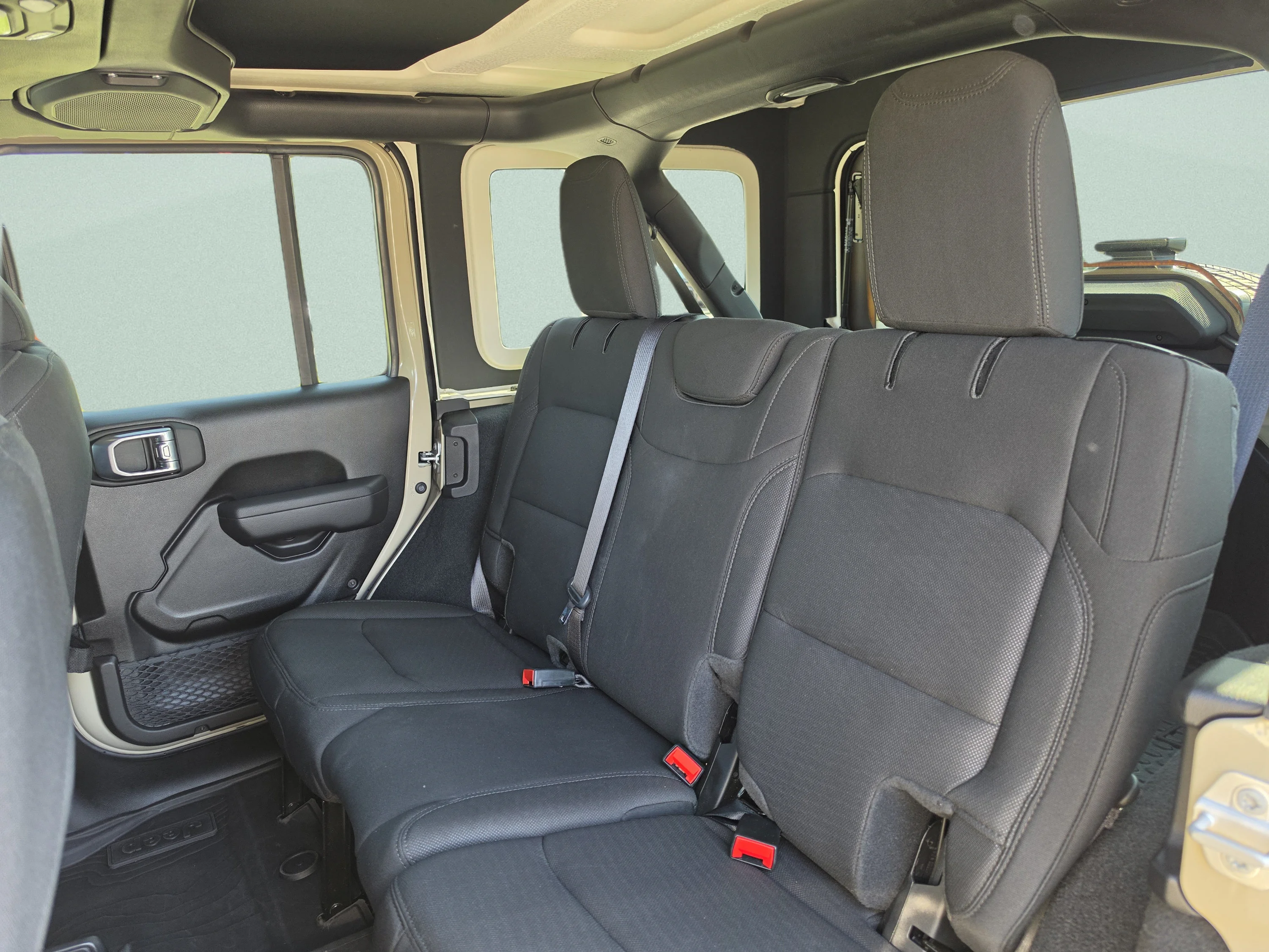 Used 2022 Limited Edition Gobi Clearcoat Jeep Unlimited Sport Altitude image 21