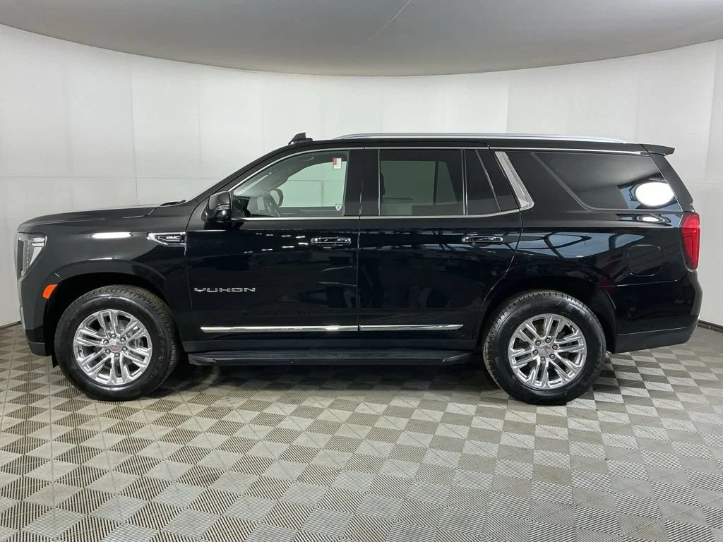 Used 2022 Onyx Black GMC SLT image 6