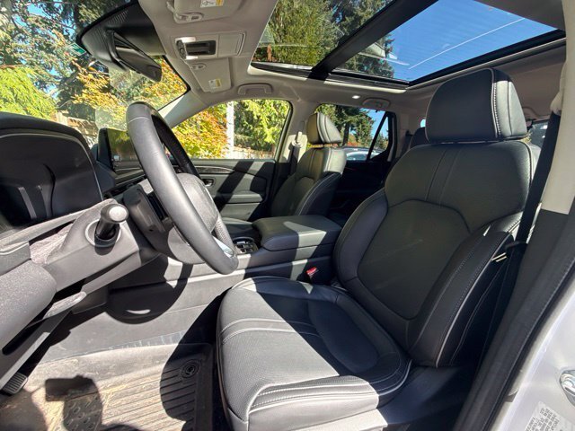 Certified Used 2024 Platinum White Pearl Honda AWD ELITE image 28