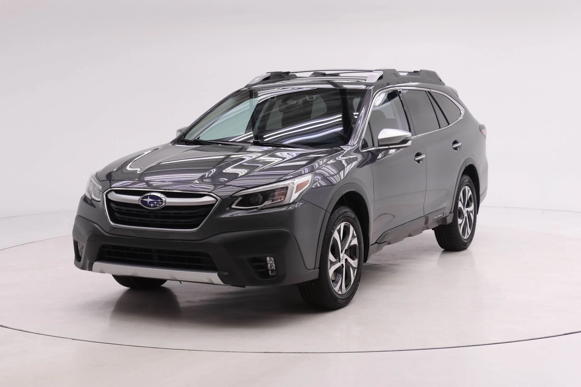 2020 Subaru Outback Touring's photo