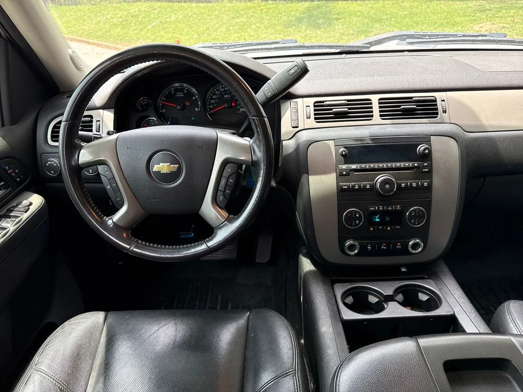 Used 2012 White Chevrolet LTZ image 20