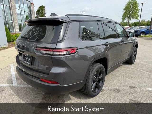 New 2025 Baltic Gray Metallic Clear-Coat Exterior Paint Jeep Altitude X image 8