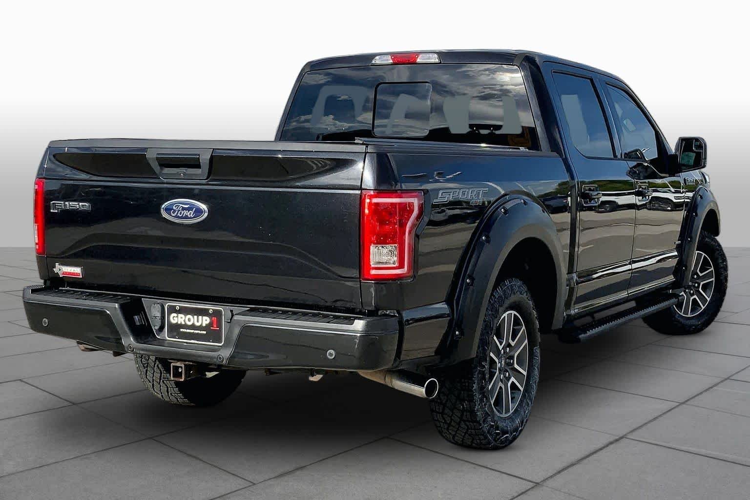 Used 2015 Tuxedo Black Metallic Ford XLT image 11