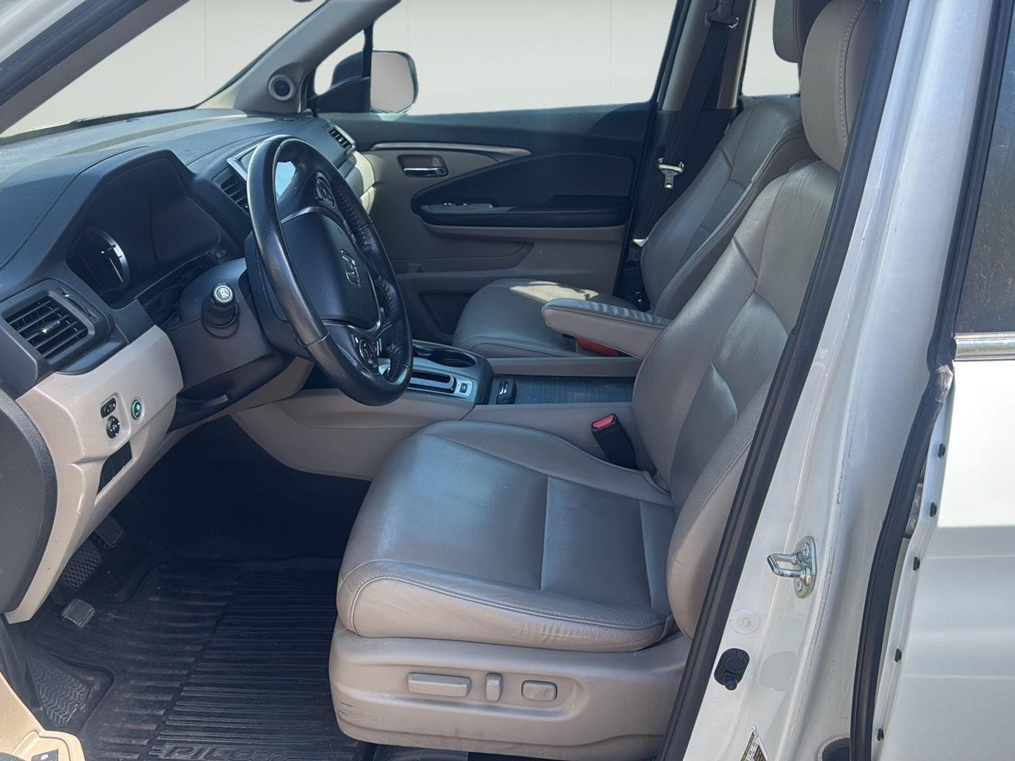 Used 2016  Honda EX-L image 7