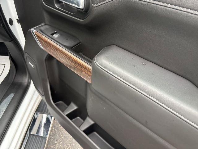 Used 2020 Iridescent Pearl Tricoat Chevrolet High Country image 15