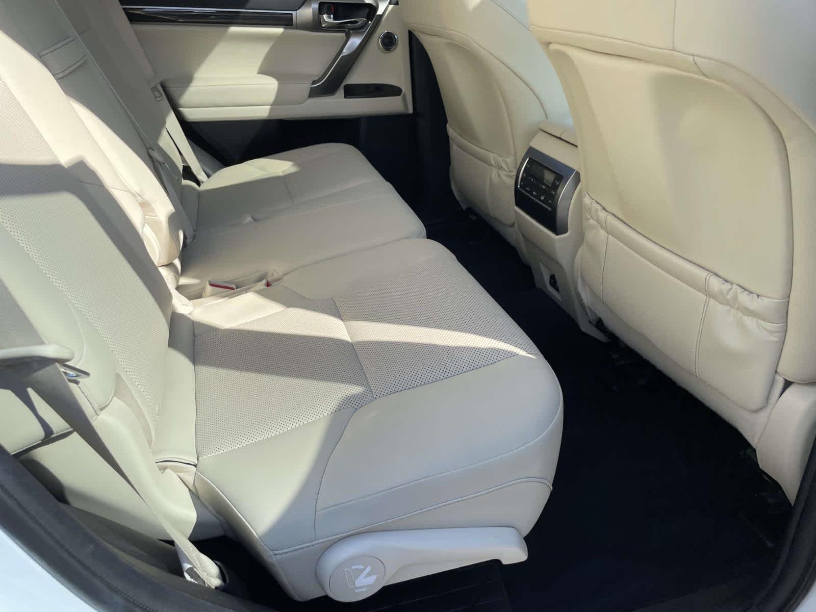 Used 2022 Whi/white Lexus GX 460 Premium image 24