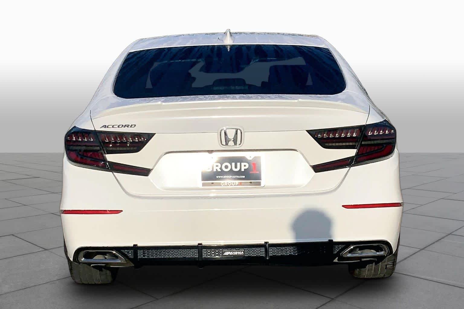 Used 2018 Platinum White Pearl Honda EX 1.5T image 5