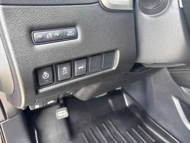 Certified Used 2017 Black Nissan SL image 16