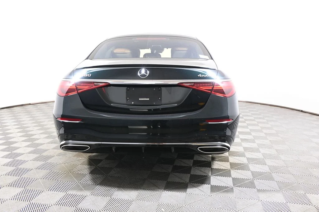 Certified Used 2026 Green Mercedes-Benz S 580 image 6