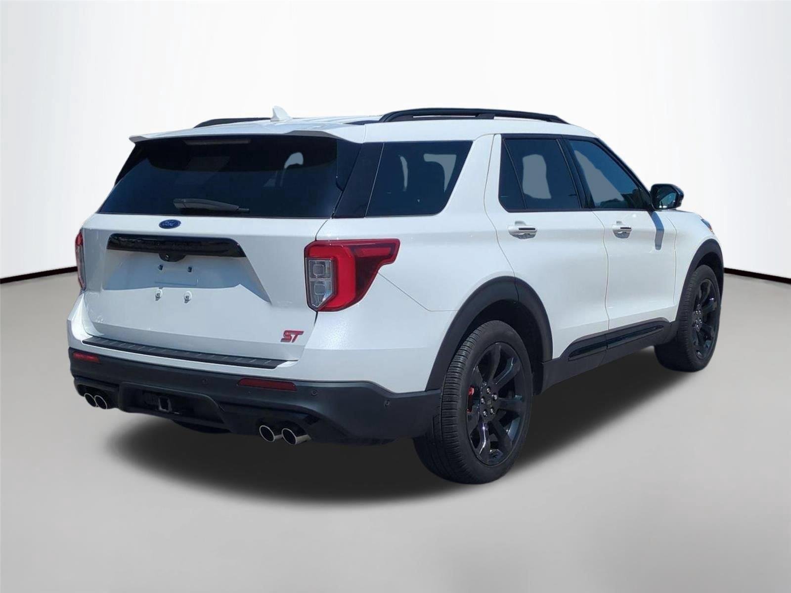 Used 2022 Star White Metallic Tri-Coat FORD ST image 5