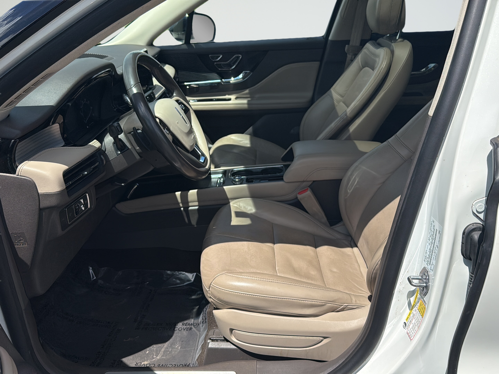 Used 2020 White Lincoln Standard image 10