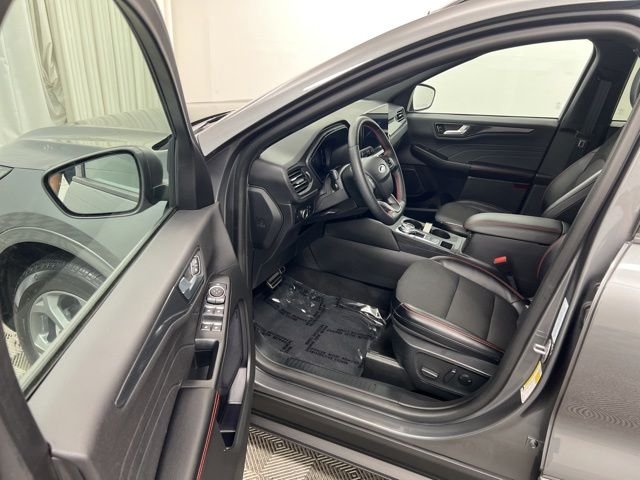 Used 2024 Carbonized Gray Metallic Ford ST-Line image 12