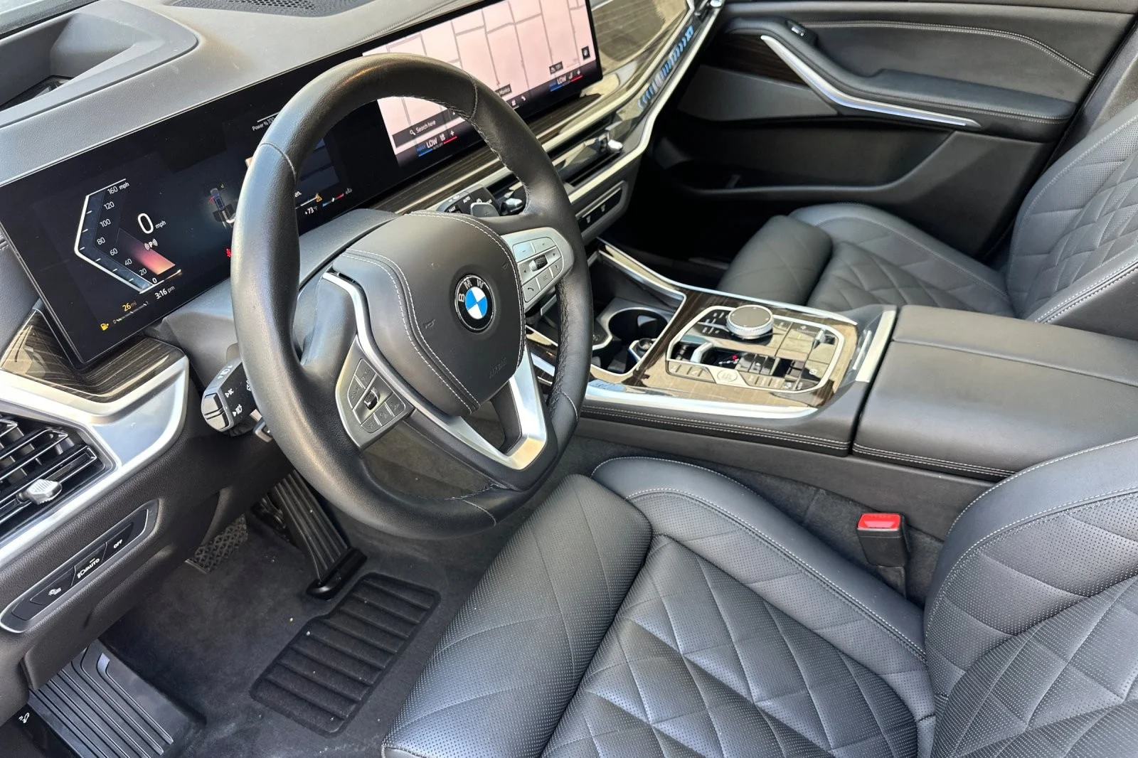 Used 2024 Sparkling Copper Metallic BMW xDrive40i image 9
