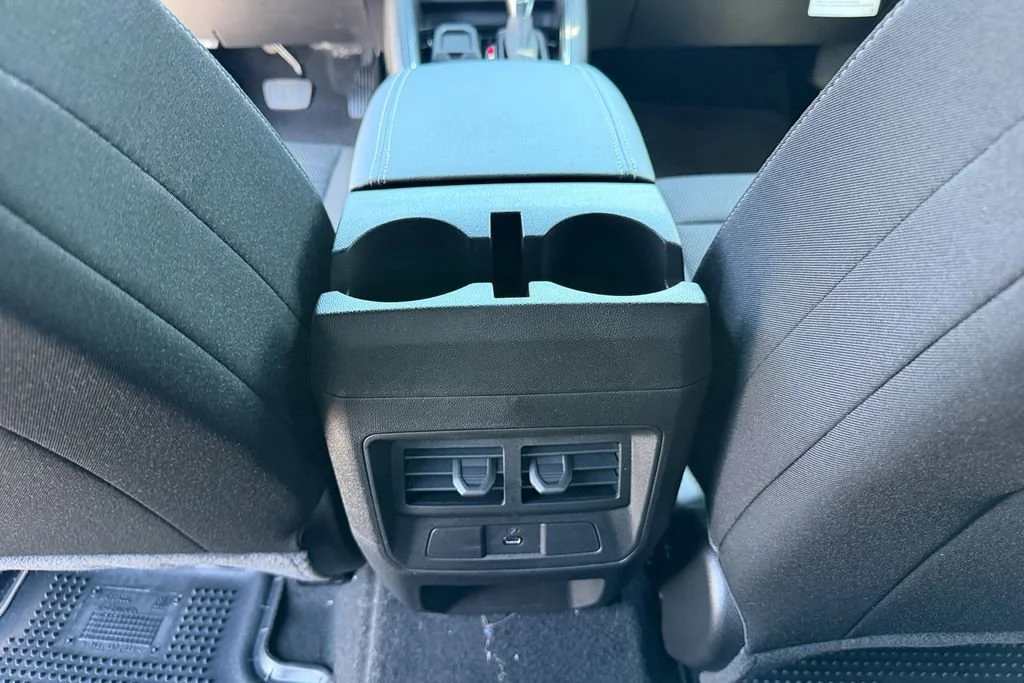 New 2026 Summit White GMC Elevation image 23
