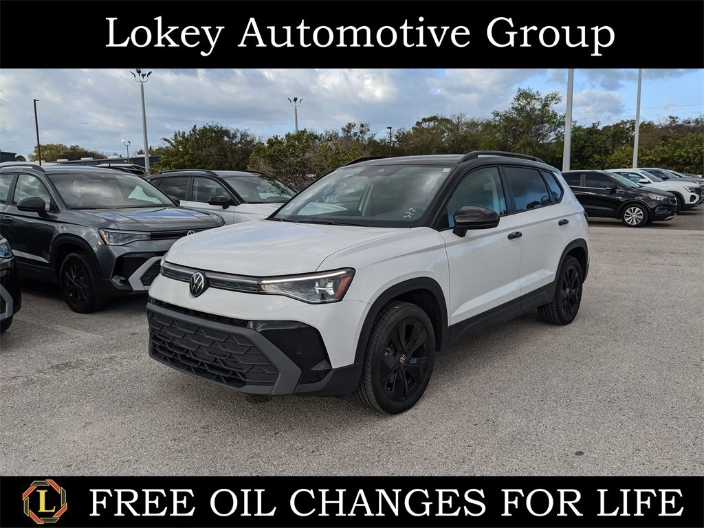 2025 Volkswagen Taos SE Black