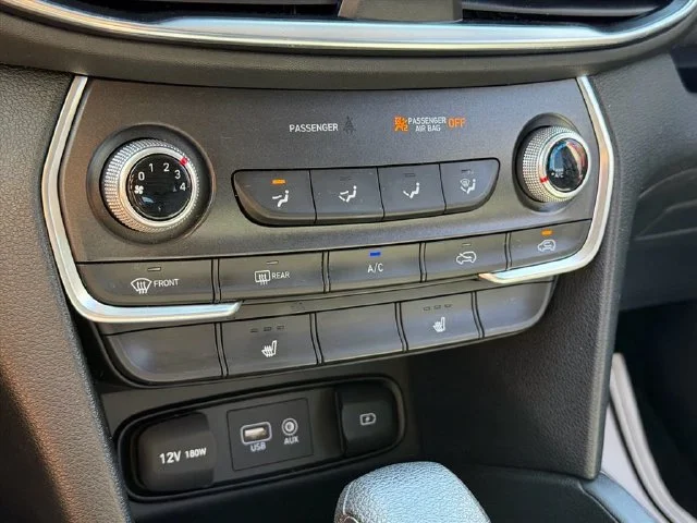 Used 2019 Black Hyundai SEL image 24