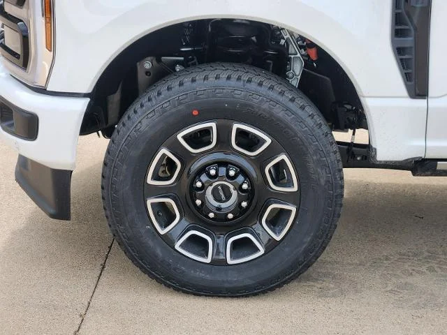 New 2026 Star White Metallic Tri-Coat Ford F-250® Platinum® image 30