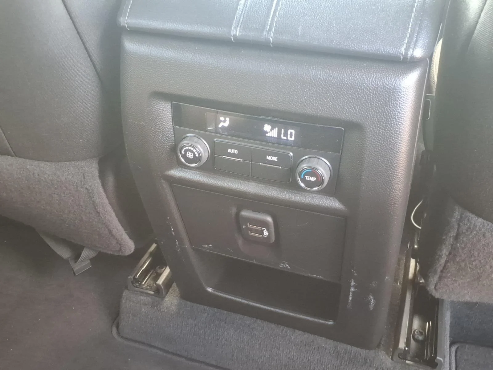 Used 2023 Silver Sage Metallic Chevrolet LT Cloth image 26